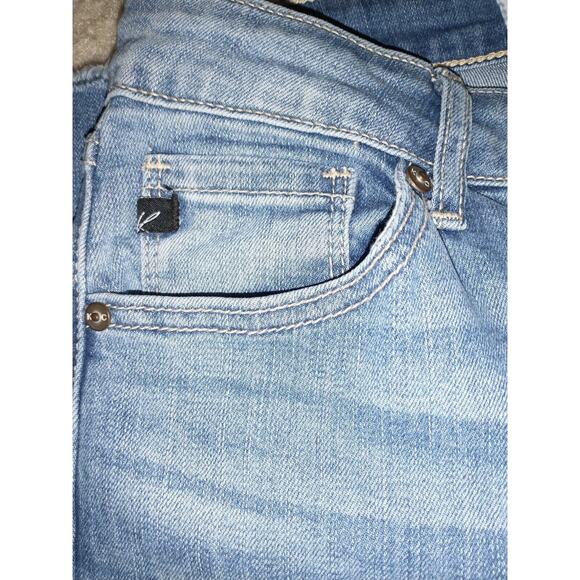 Kancan Women's "Cassandra" Mid Rise Super Skinny Frayed Distressed Sz 23 Raw Hem - Picture 12 of 13